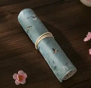 תיק בד מתגלגל בעיצוב יפני - אָטֶלְיֶה - כחול