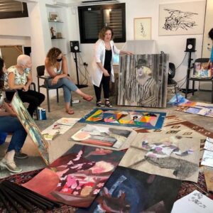 קורס ליווי אוצרותי לאמנים ואמניות